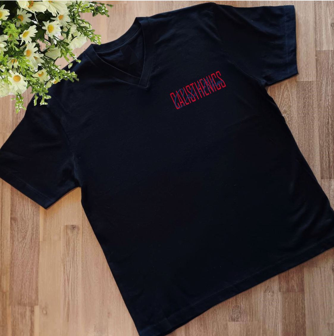 'Hayz Cali Mum & Cali Nana' Collection Classic Red & Dark Blue Glitter - Black V-neck t-shirt
